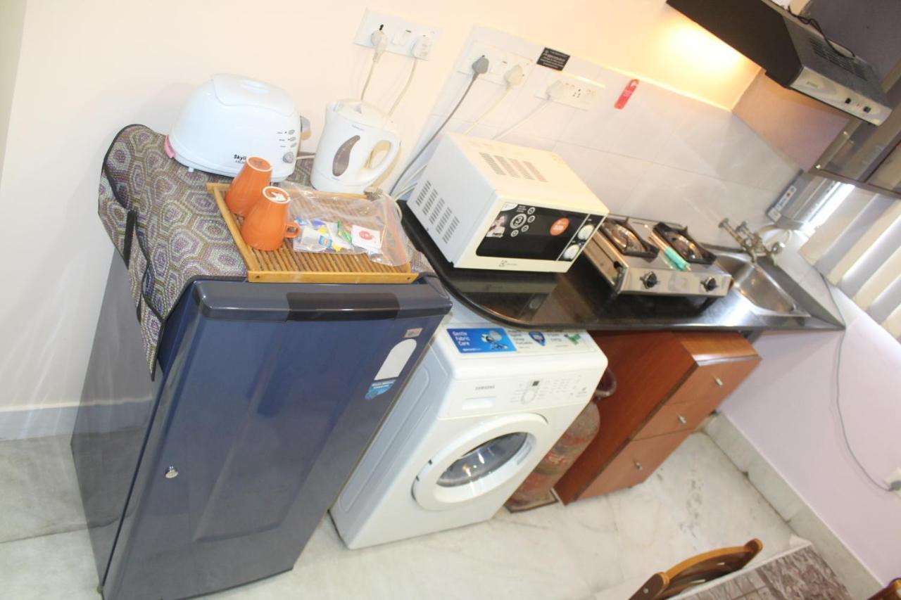 Service Apartment, Park Street, * Kolkata