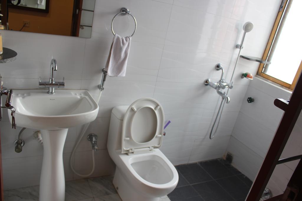 Service Apartment, Park Street, Kolkata