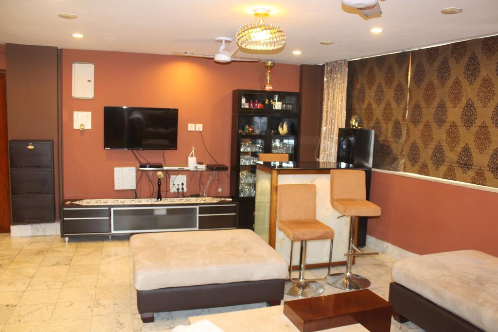 Apartment Service Apartment, Park Street,