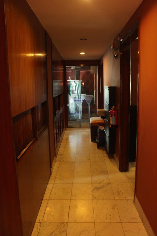 Apartment Service Apartment, Park Street,