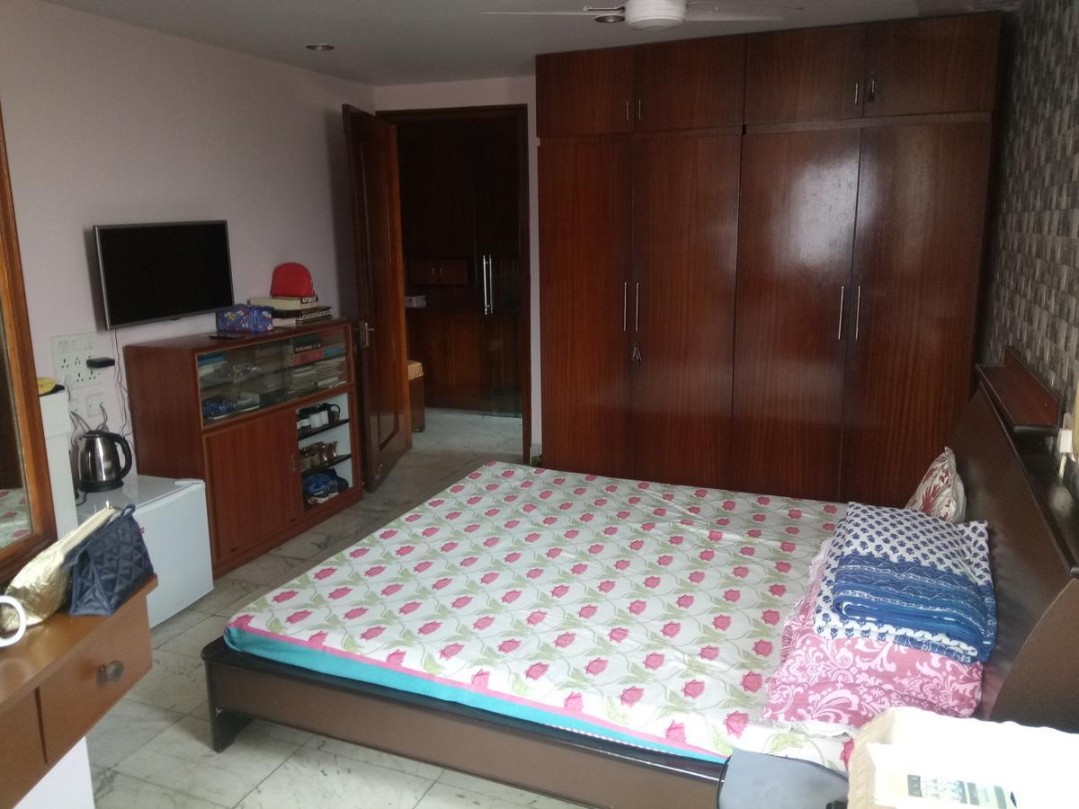 Apartment Service Apartment, Park Street,