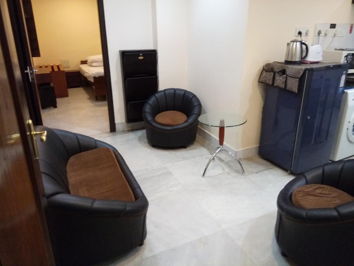 Service Apartment, Park Street, *